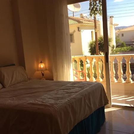 Quality Villa With Pool In Superb Location In Paphos Mandria  Zewnętrze zdjęcie
